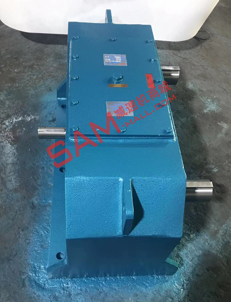 雙輸出軸減速機實物圖3 雙輸出軸減速機實物圖3